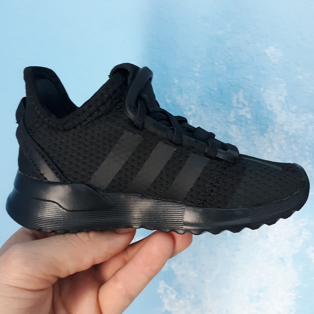 Adidas kids shoes size 8k